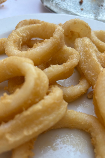 Zarra con calamares en Plaza Mayor Madrid