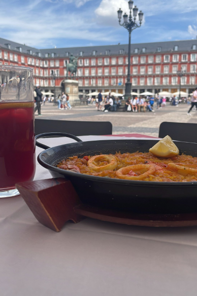 Tapas tradicionales en Plaza Mayor